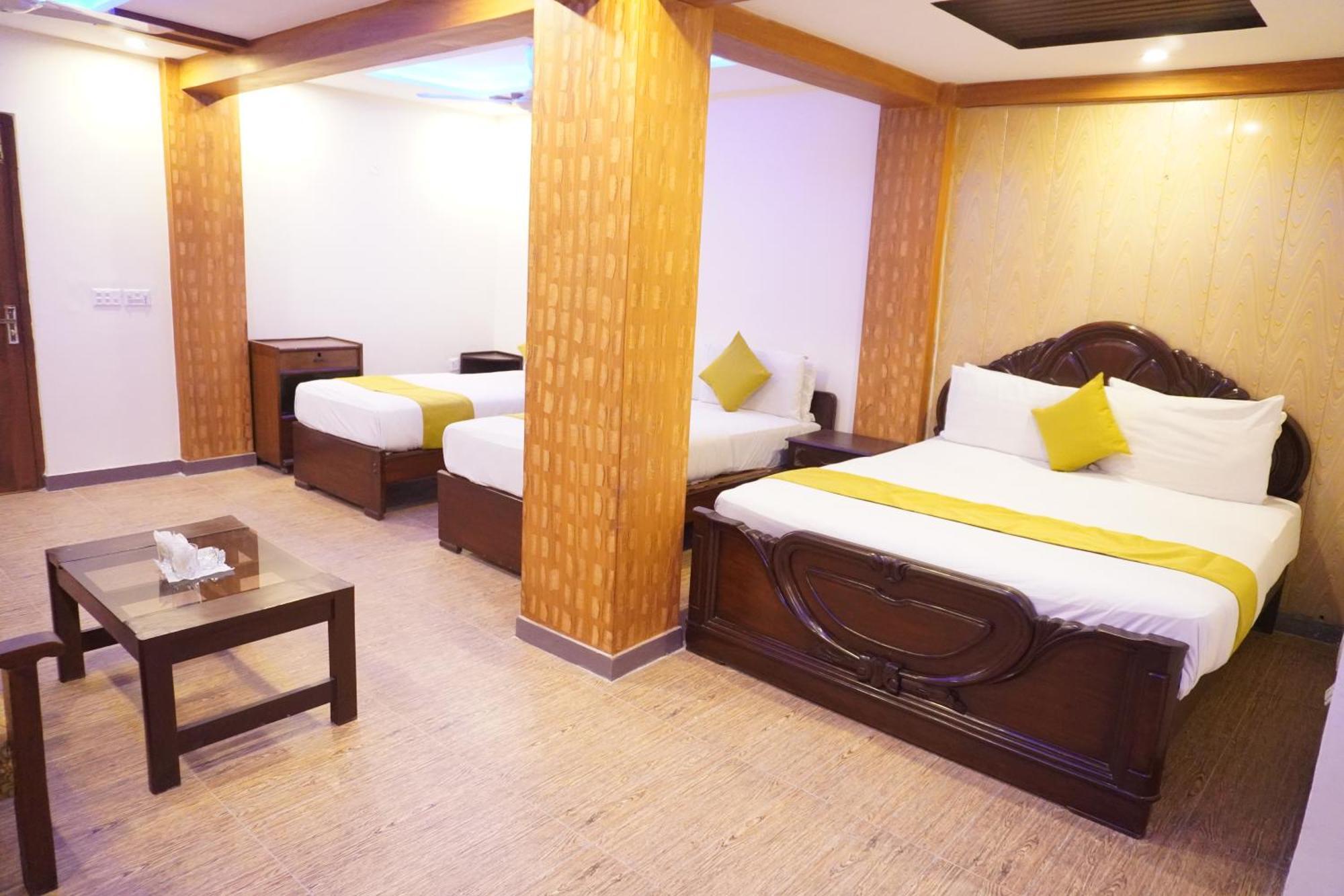 National Hotel Lahore Buitenkant foto